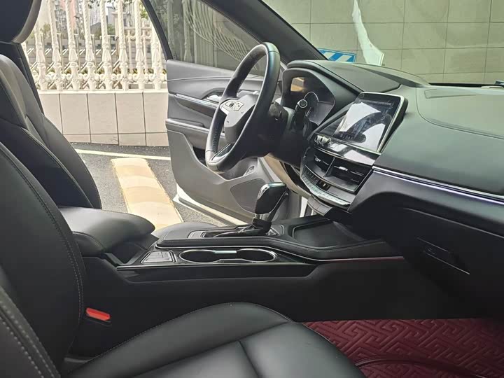 Фото 6 - Cadillac CT4