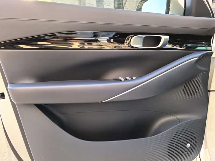 Фото 5 - Geely Galaxy E5