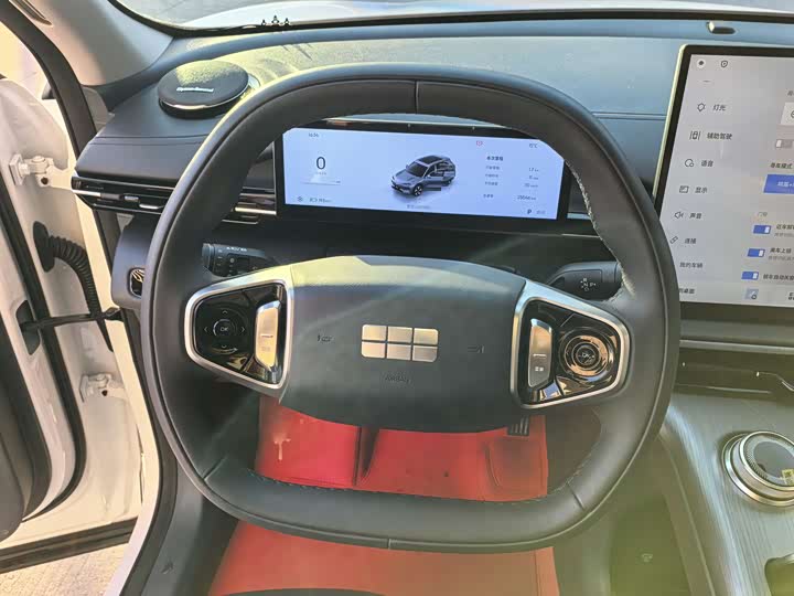 Фото 8 - Geely Galaxy E5