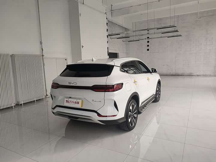 Photo 7 - BYD Song Plus Hybrid/EV