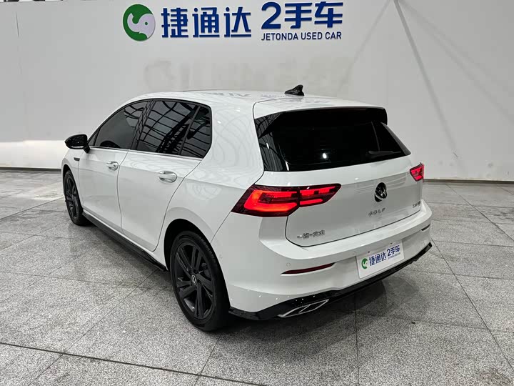 Фото 7 - Volkswagen Golf