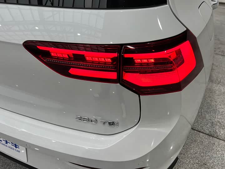 Фото 9 - Volkswagen Golf