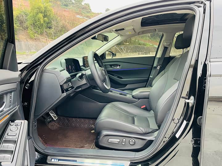 Фото 5 - Honda Accord