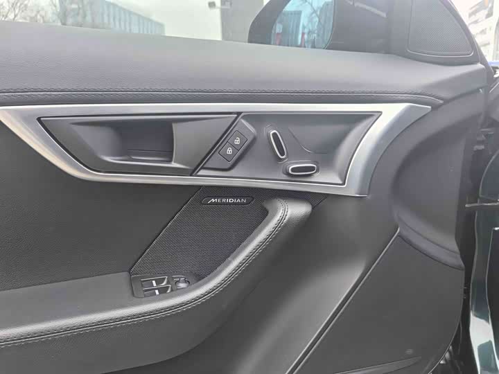 Фото 4 - Jaguar F-Type