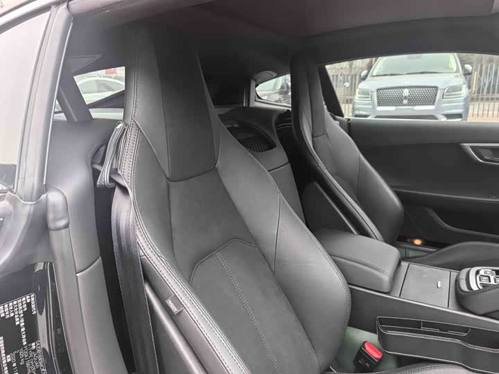 Фото 7 - Jaguar F-Type