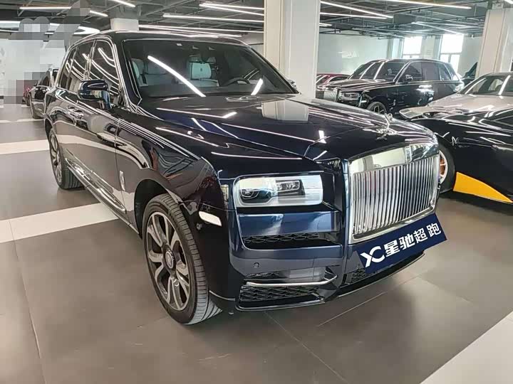 Фото 2 - Rolls-Royce Cullinan