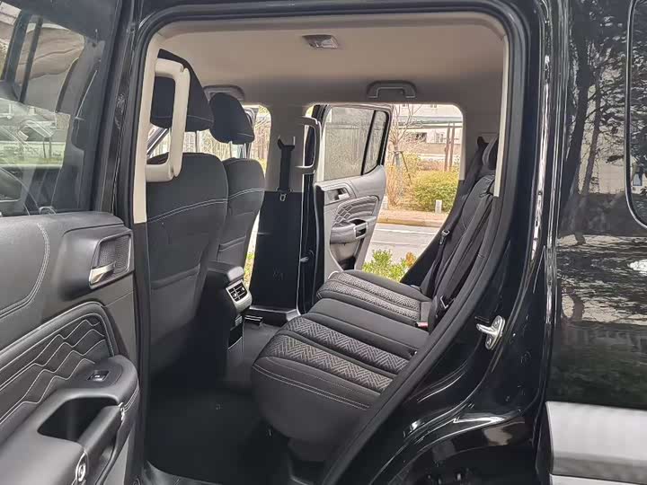 Фото 5 - Tank 300