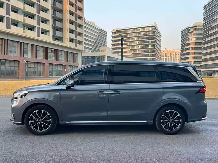 Photo 7 - Roewe iMax 8