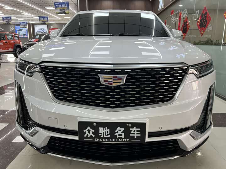 Фото 2 - Cadillac XT6