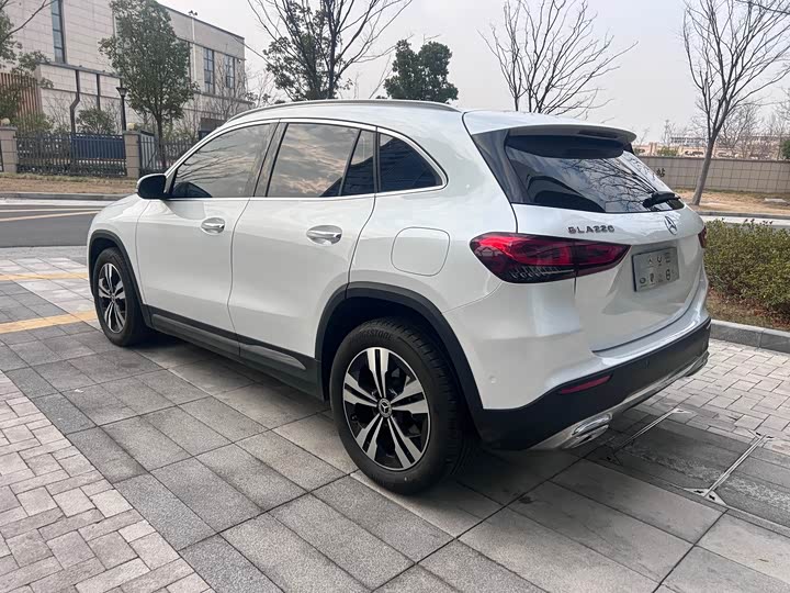 Фото 6 - Mercedes-Benz GLA-Class