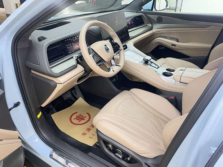 Фото 3 - Denza N7