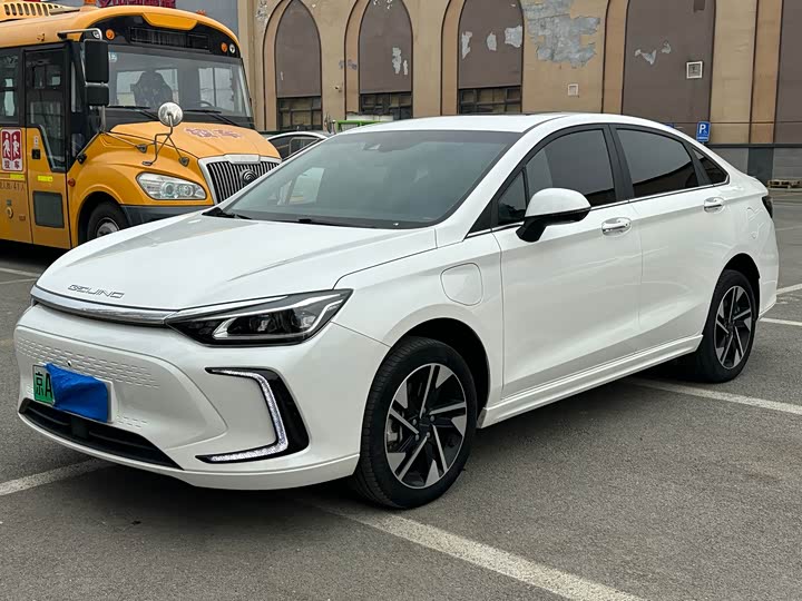 Фото 1 - Beijing EU5 Plus