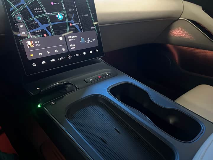 Фото 6 - Nio ET5