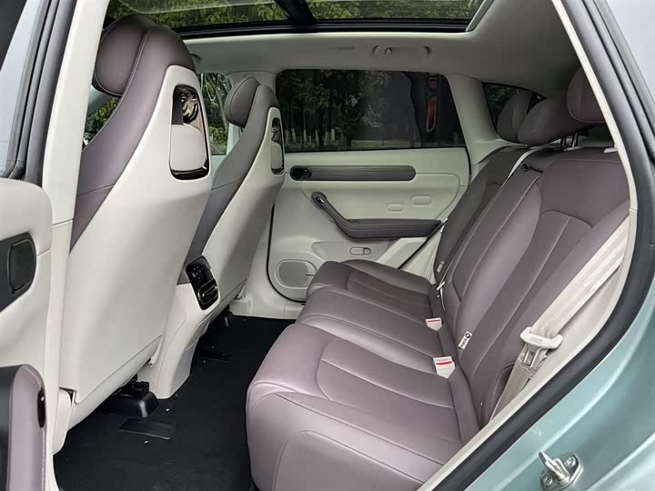 Фото 7 - Leapmotor C11