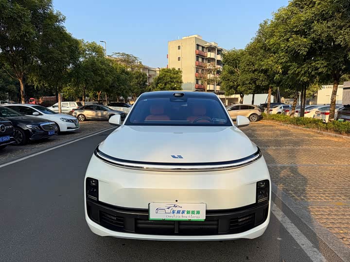 Фото 2 - LiXiang L8