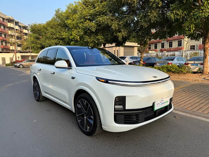 Фото 3 - LiXiang L8