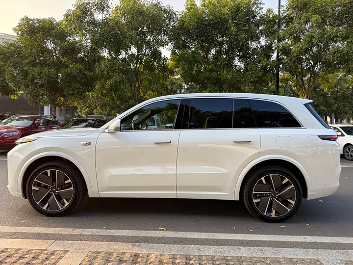 Фото 5 - LiXiang L8