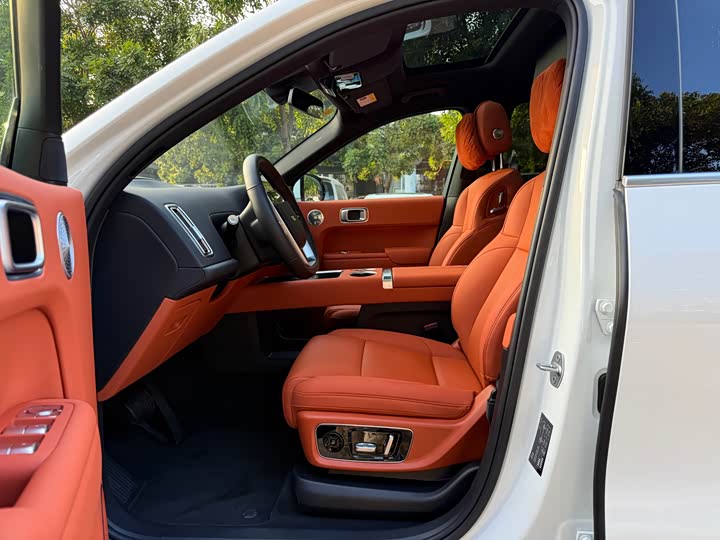 Фото 7 - LiXiang L8