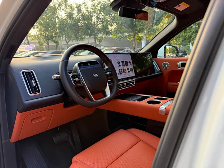 Фото 8 - LiXiang L8