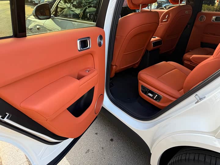 Фото 9 - LiXiang L8