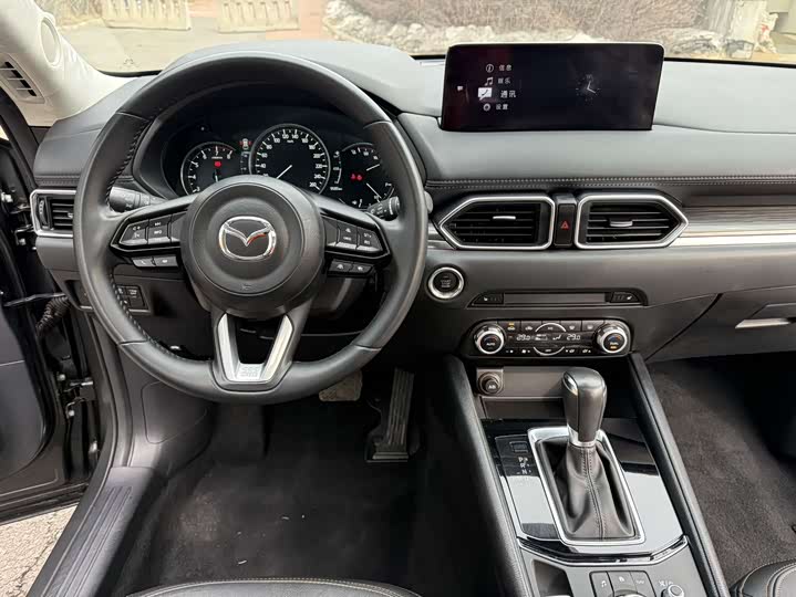 Фото 8 - Mazda CX-5