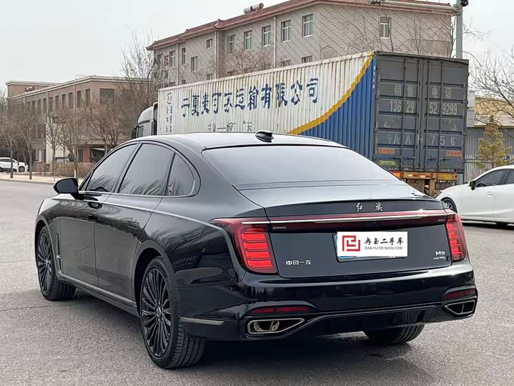 Фото 9 - Hongqi H9