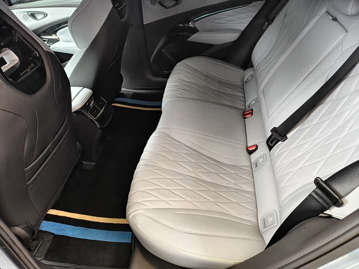 Фото 8 - BYD Seal