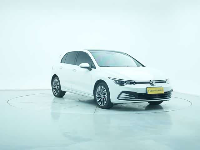 Фото 3 - Volkswagen Golf