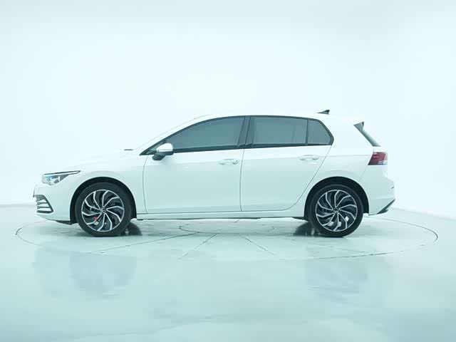 Фото 4 - Volkswagen Golf