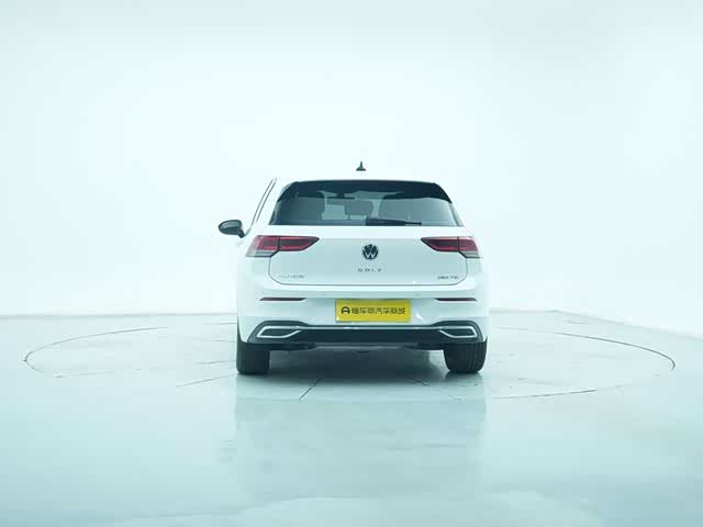 Фото 6 - Volkswagen Golf