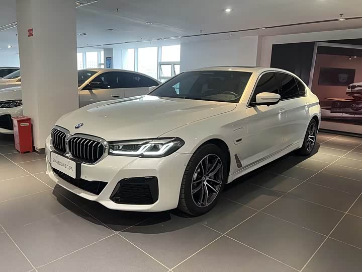 Photo 1 - BMW 5 Series Hybrid