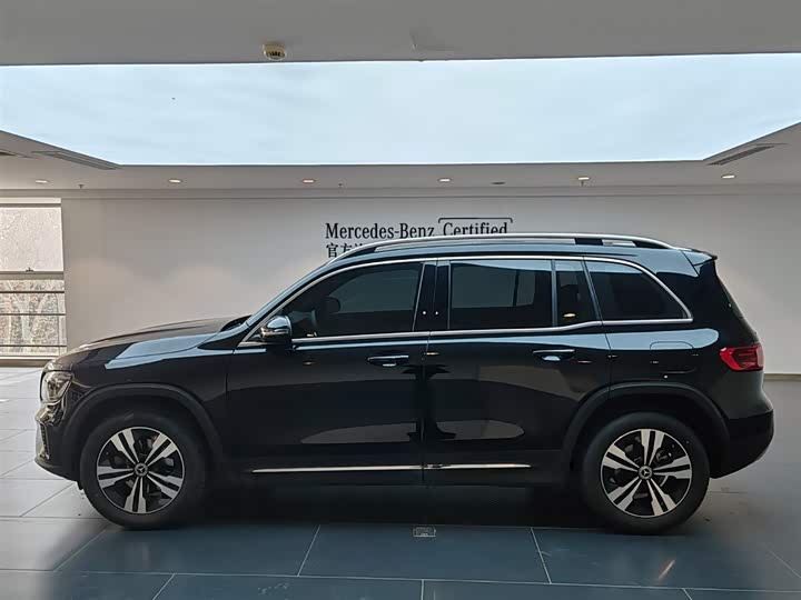 Фото 7 - Mercedes-Benz GLB-Class