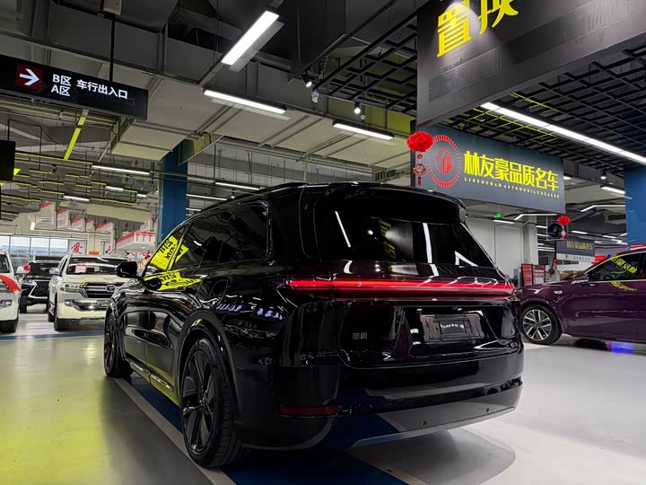 Photo 4 - LiXiang L9