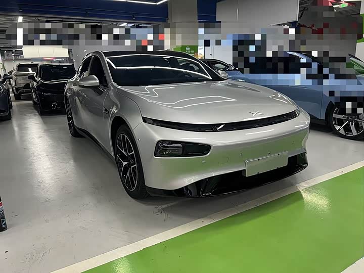 Фото 3 - XPeng P7