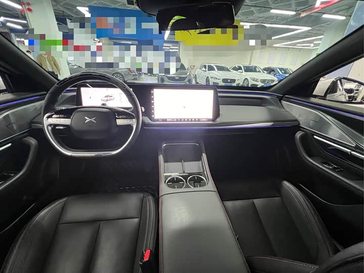 Фото 4 - XPeng P7