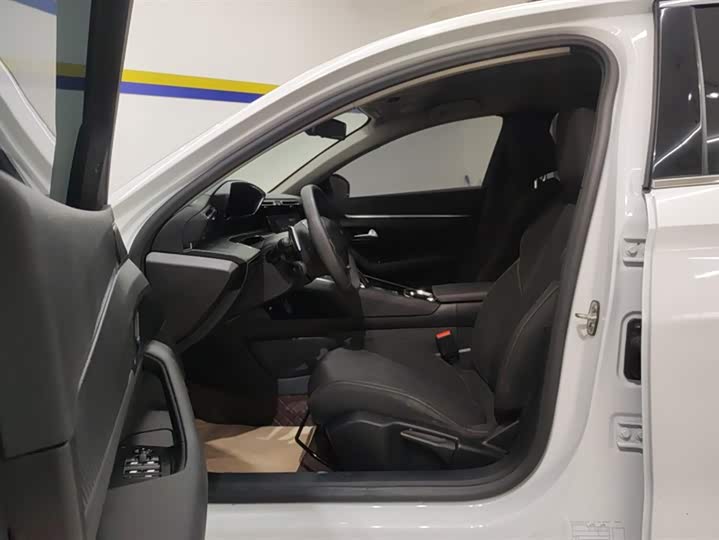 Фото 9 - Peugeot 508