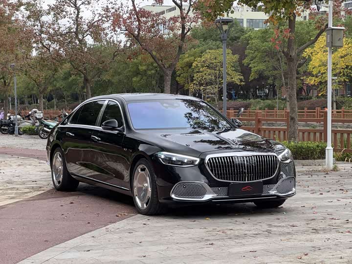 Фото 3 - Mercedes-Benz Maybach S-Class
