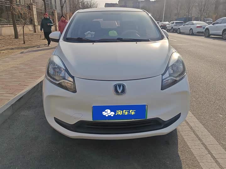 Фото 2 - Changan BenBen E-Star