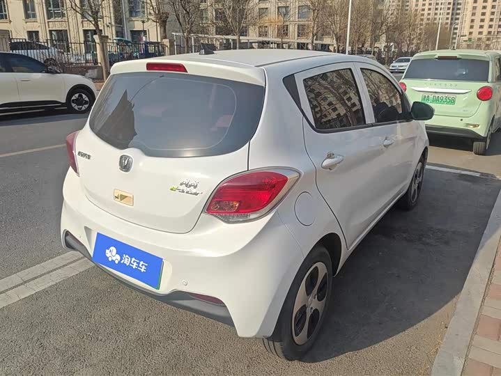 Фото 3 - Changan BenBen E-Star