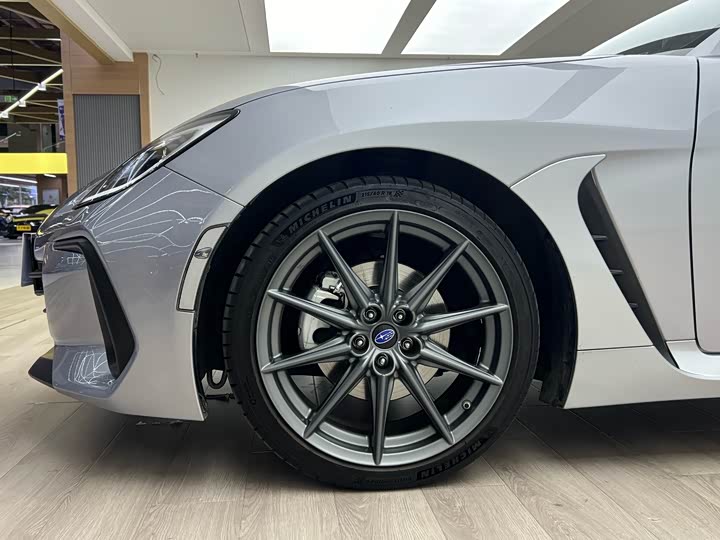 Фото 6 - Subaru BRZ
