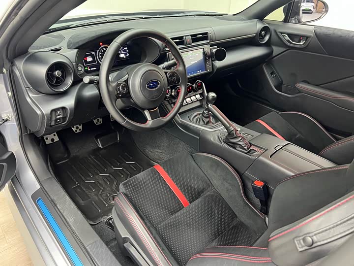 Фото 9 - Subaru BRZ