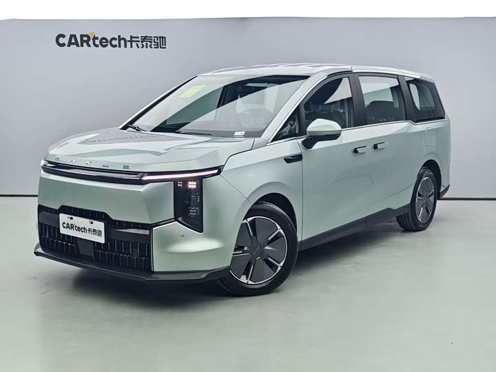 Фото 1 - Maxus Mifa 7