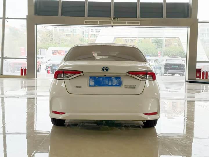 Photo 3 - Toyota Corolla