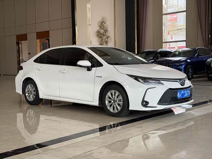 Photo 5 - Toyota Corolla