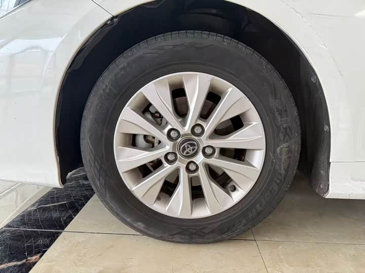 Photo 6 - Toyota Corolla