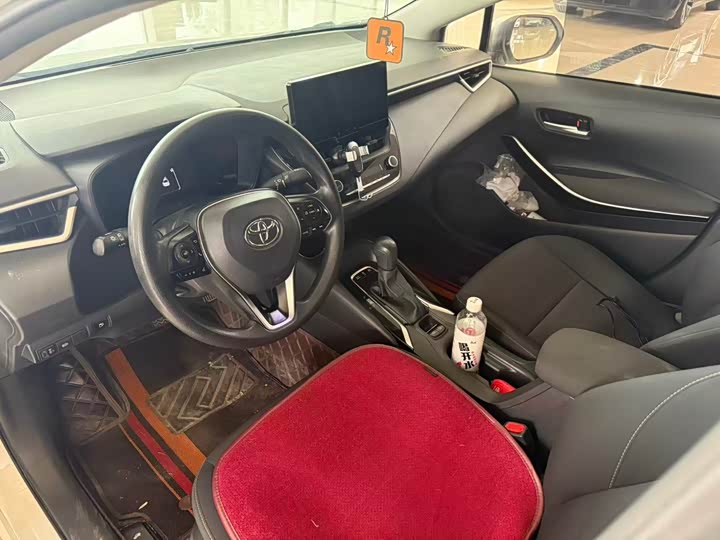 Photo 9 - Toyota Corolla