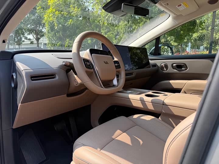 Фото 9 - LiXiang i8