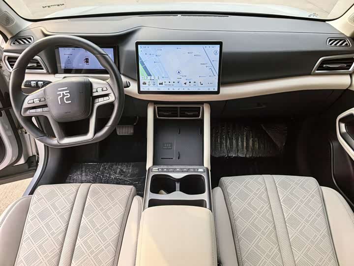 Фото 7 - BYD Yuan Up