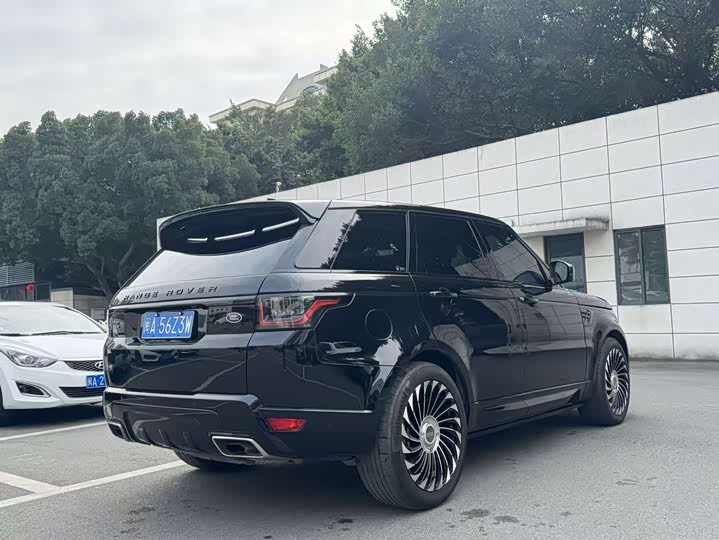 Фото 9 - Land Rover Range Rover Sport