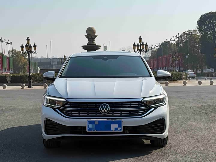 Фото 2 - Volkswagen Sagitar L